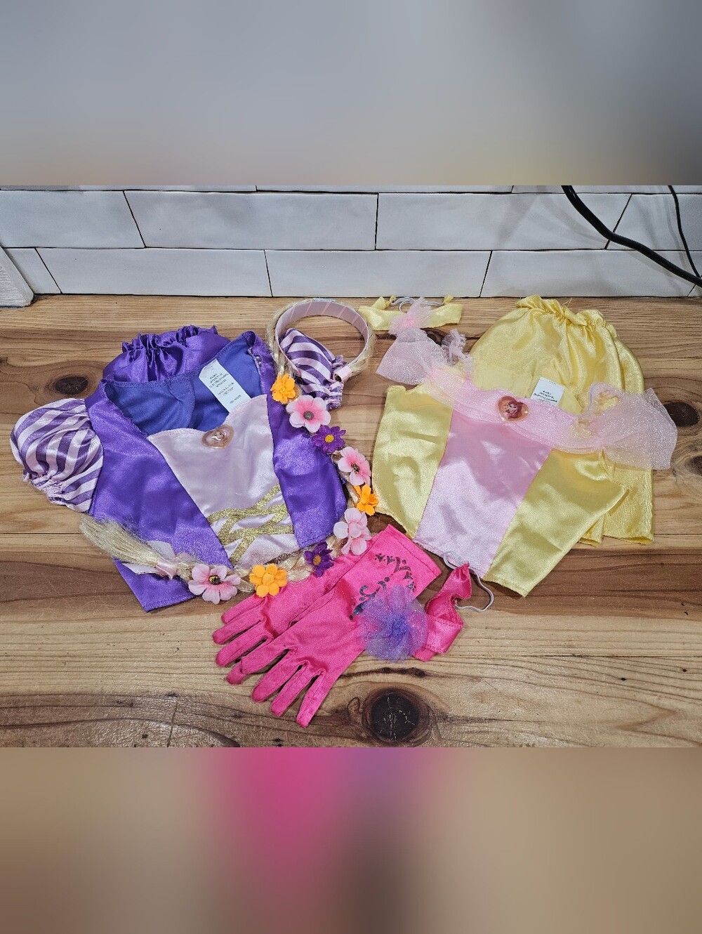 Disney Princess Dress Up Pretend Make Believe Dresses Hair Gloves